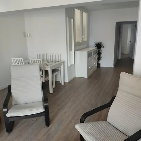 Bonito Piso Con Vistas A La Playa Apartamento
